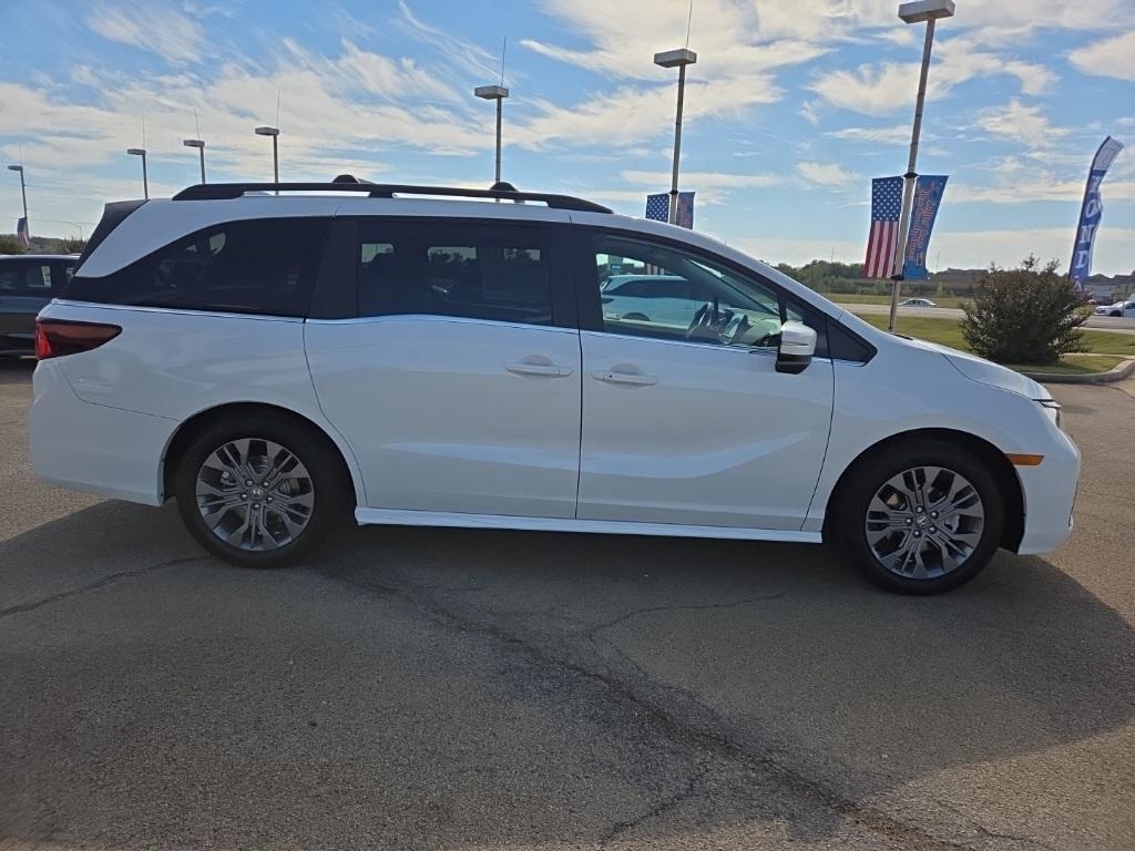 new 2026 Honda Odyssey car, priced at $46,806