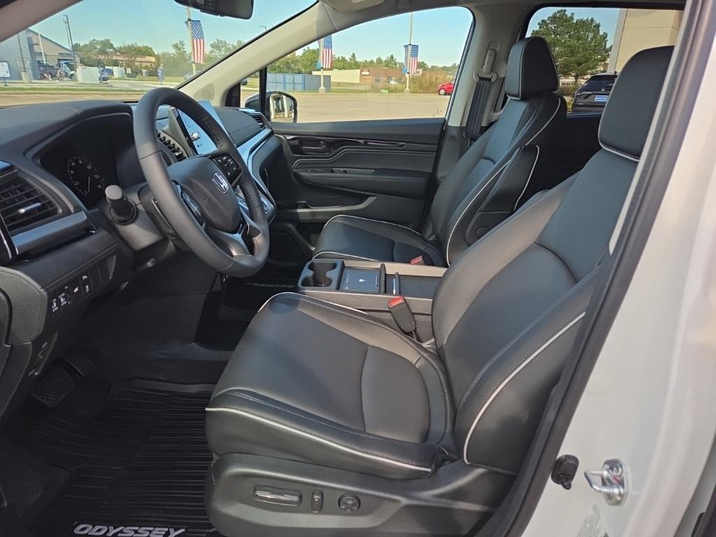 new 2026 Honda Odyssey car, priced at $46,806