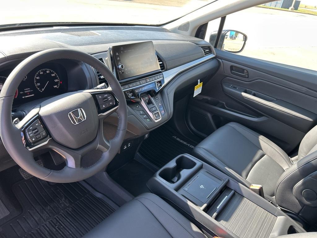 new 2026 Honda Odyssey car, priced at $42,037