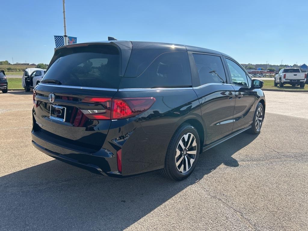 new 2026 Honda Odyssey car, priced at $42,037