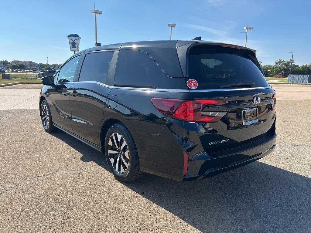 new 2026 Honda Odyssey car, priced at $42,037