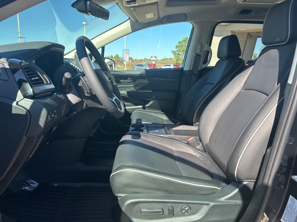new 2026 Honda Odyssey car, priced at $46,707