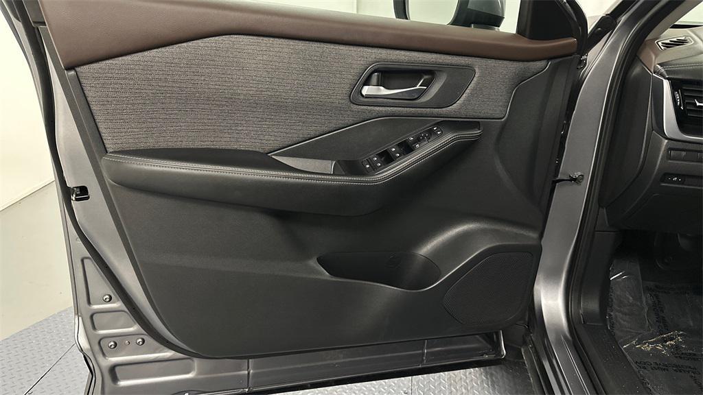used 2022 Nissan Rogue car, priced at $23,486
