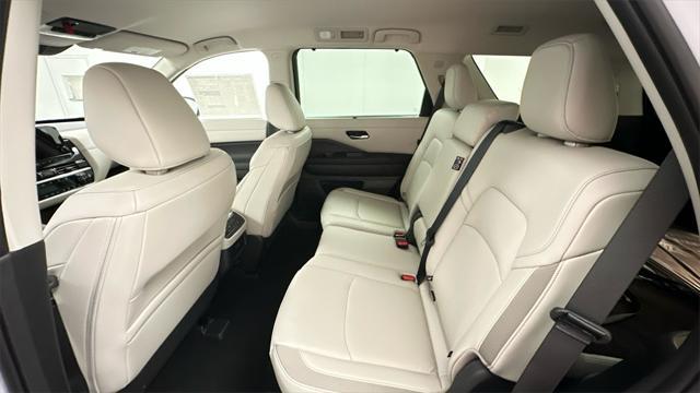 new 2025 Nissan Pathfinder car, priced at $42,015