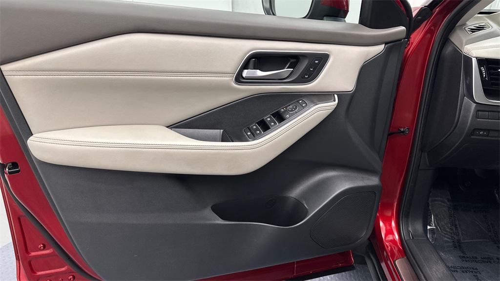 used 2021 Nissan Rogue car, priced at $24,786
