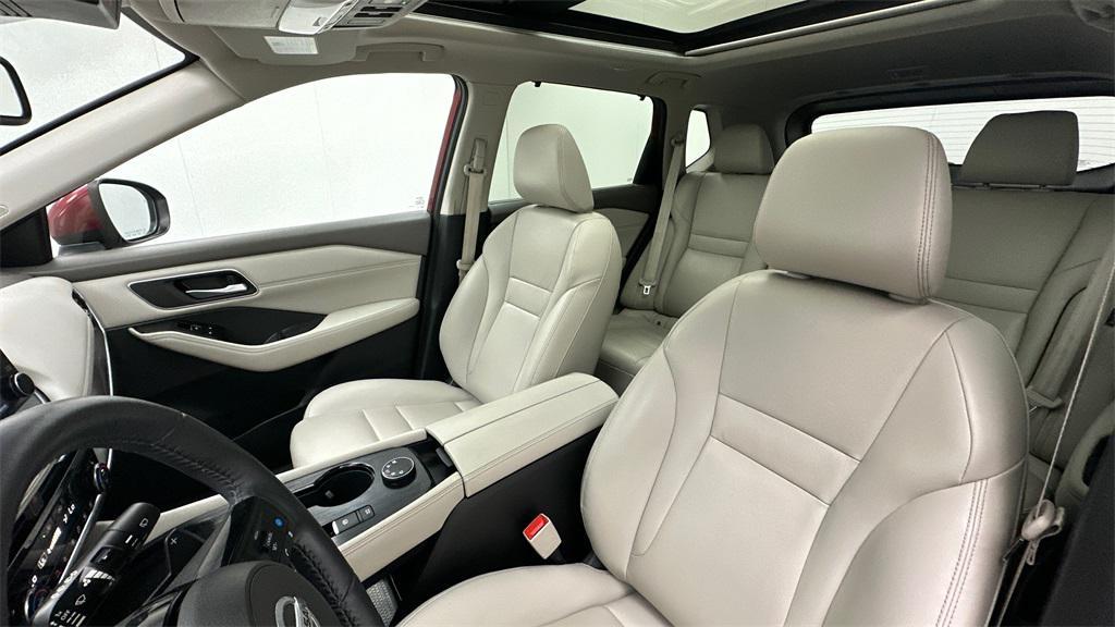 used 2021 Nissan Rogue car, priced at $24,786