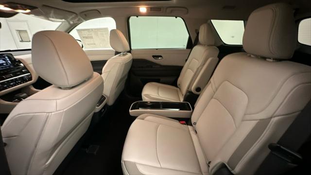 new 2025 Nissan Pathfinder car, priced at $44,555