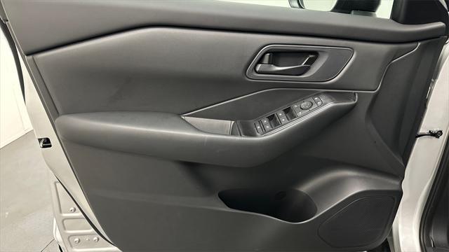 new 2025 Nissan Rogue car, priced at $32,220