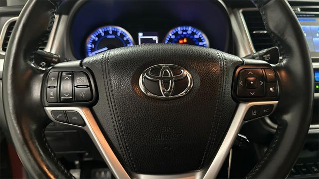 used 2018 Toyota Highlander car, priced at $23,998