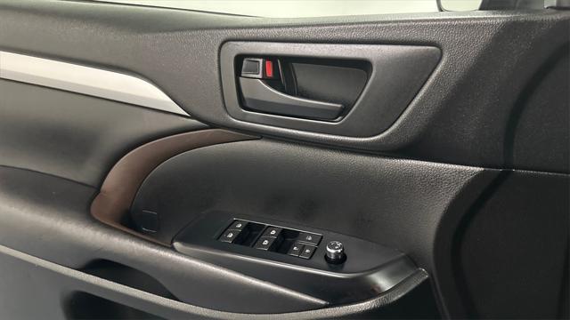 used 2018 Toyota Highlander car, priced at $23,998