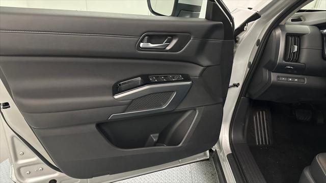 new 2025 Nissan Pathfinder car, priced at $41,845