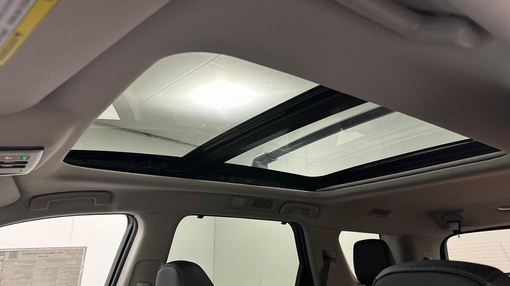 new 2025 Nissan Pathfinder car, priced at $41,845