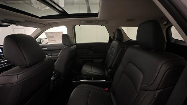 new 2025 Nissan Pathfinder car, priced at $41,845