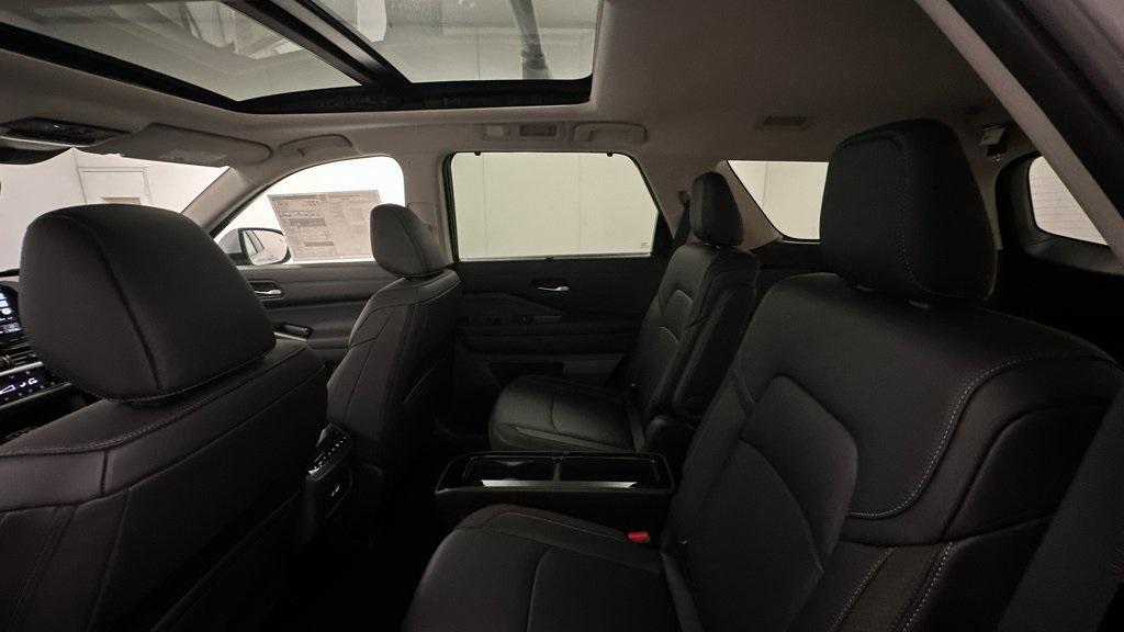 new 2025 Nissan Pathfinder car, priced at $41,845