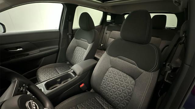 new 2025 Nissan Kicks car, priced at $28,360