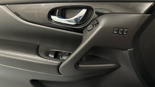 used 2022 Nissan Rogue Sport car, priced at $25,998