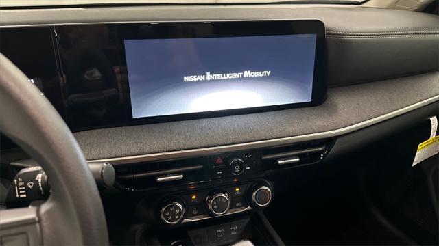 new 2025 Nissan Kicks car, priced at $26,680