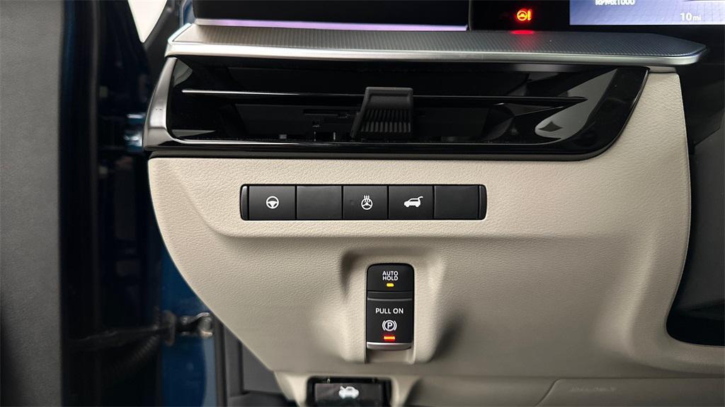 new 2025 Nissan Murano car, priced at $43,710
