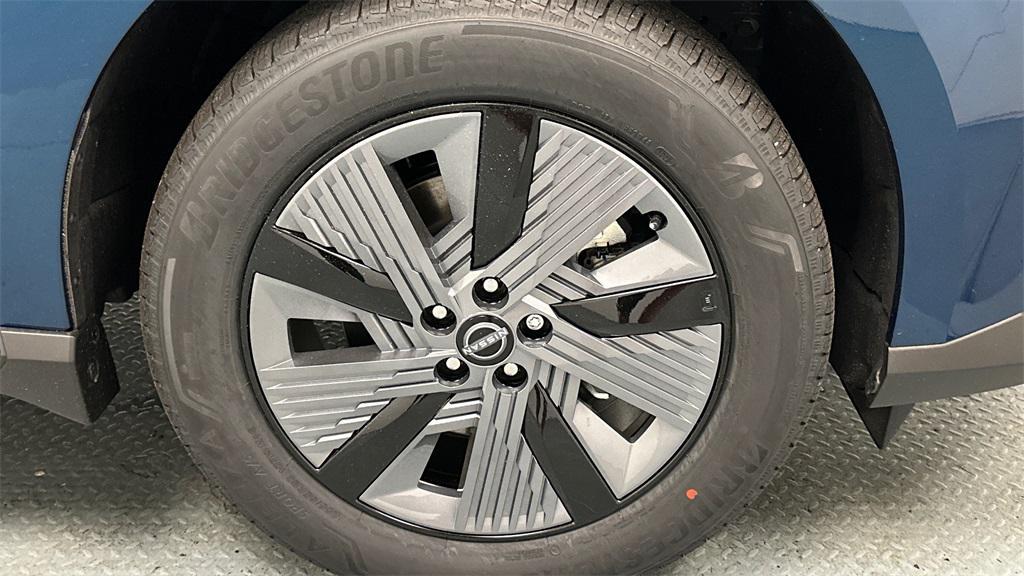 new 2025 Nissan Murano car, priced at $43,710