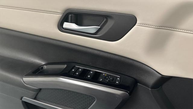 used 2023 Nissan Pathfinder car, priced at $32,976