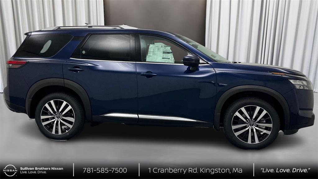 new 2025 Nissan Pathfinder car, priced at $47,360