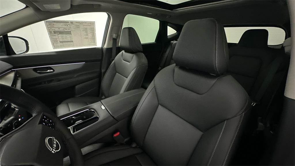 new 2025 Nissan Murano car, priced at $43,555
