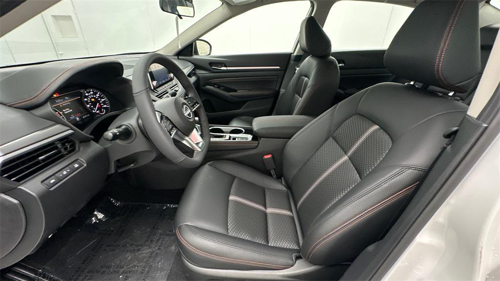 used 2023 Nissan Altima car, priced at $26,886