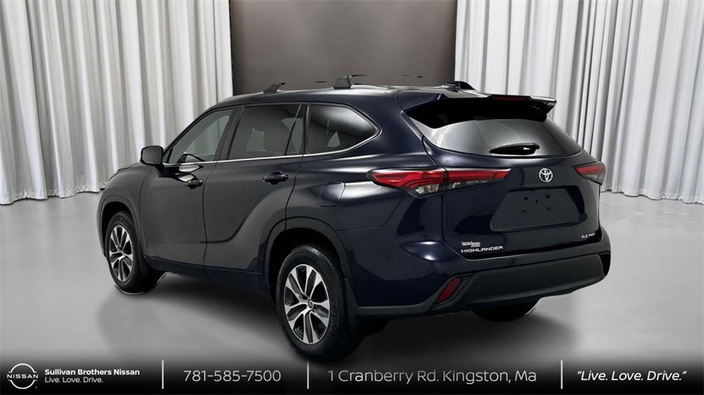 used 2022 Toyota Highlander car, priced at $39,768