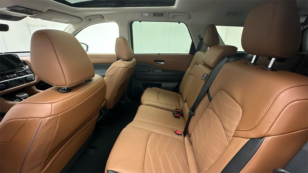 new 2025 Nissan Pathfinder car, priced at $50,950