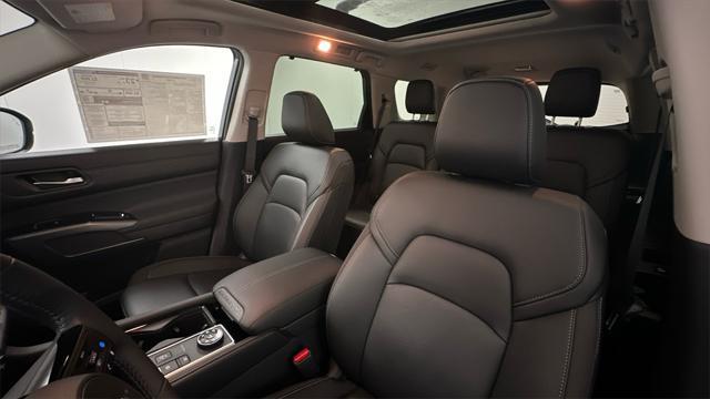 new 2025 Nissan Pathfinder car, priced at $44,555