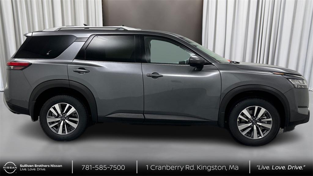 used 2024 Nissan Pathfinder car, priced at $35,433