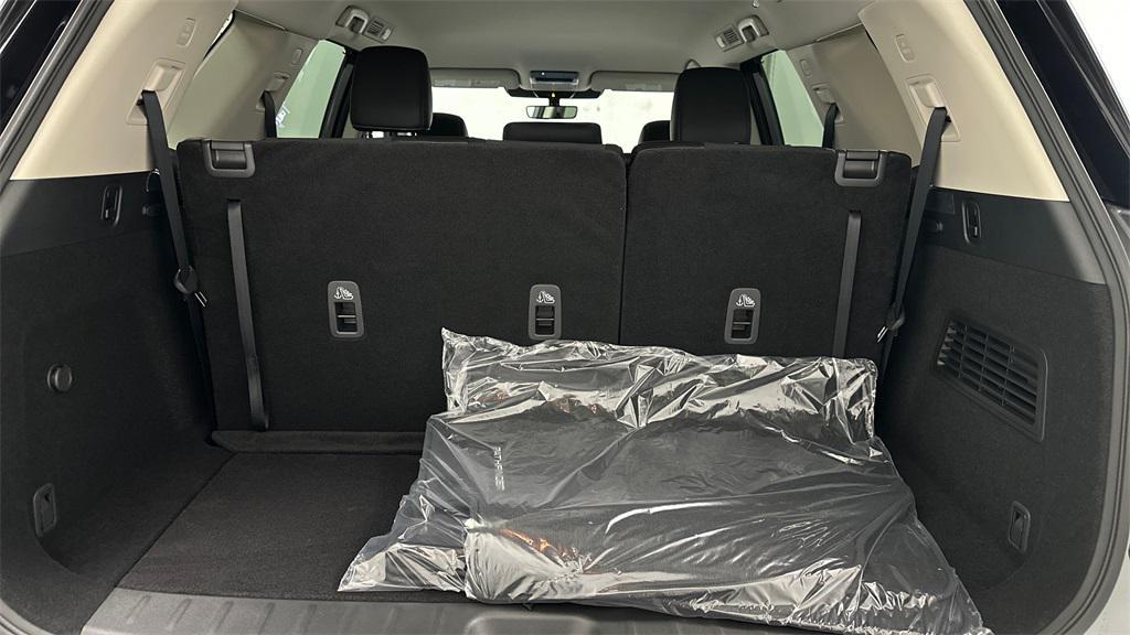 used 2024 Nissan Pathfinder car, priced at $35,433