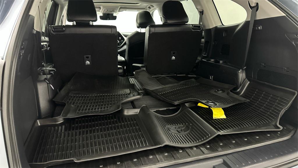 used 2023 Toyota Highlander car, priced at $41,998