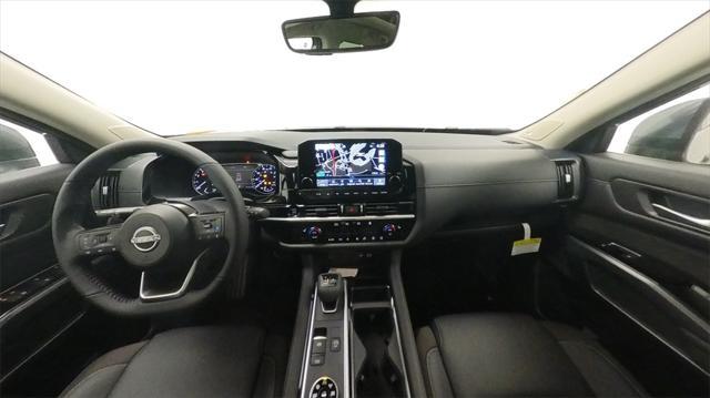 new 2025 Nissan Pathfinder car, priced at $47,735