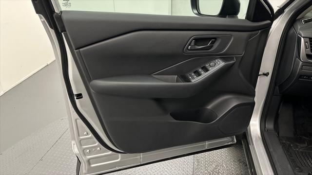 new 2025 Nissan Rogue car, priced at $31,090