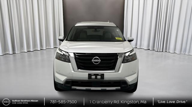 new 2025 Nissan Pathfinder car, priced at $42,015
