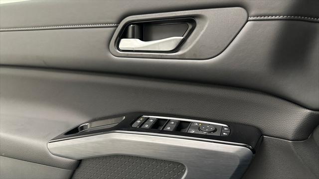 new 2025 Nissan Pathfinder car, priced at $40,785