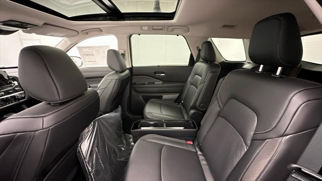 new 2025 Nissan Pathfinder car, priced at $44,555