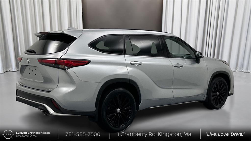 used 2023 Toyota Highlander car, priced at $40,786