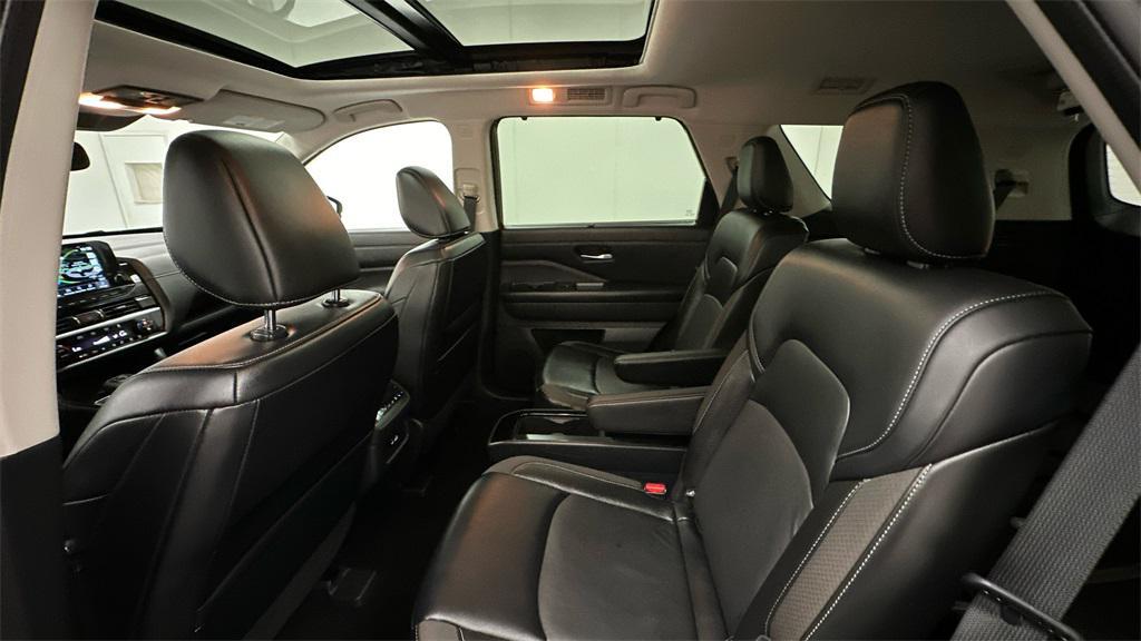 used 2022 Nissan Pathfinder car, priced at $29,998