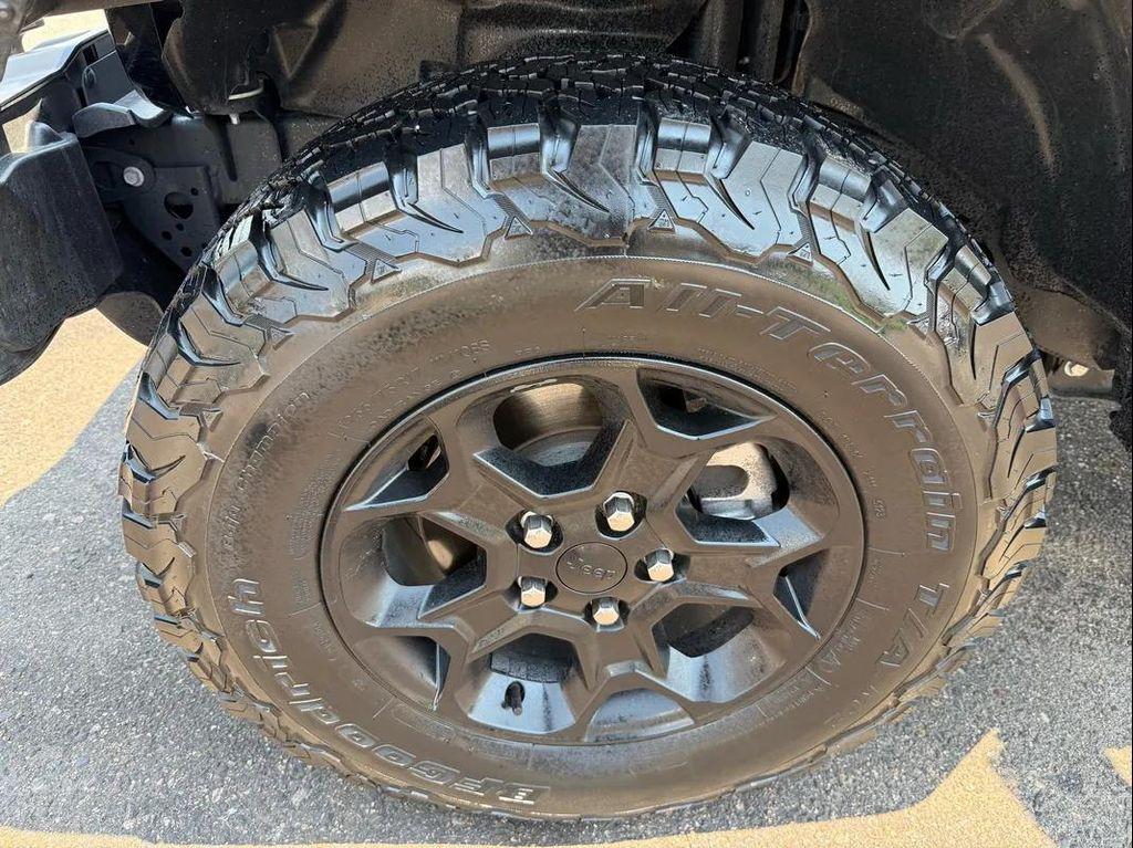 used 2023 Jeep Gladiator car, priced at $37,000