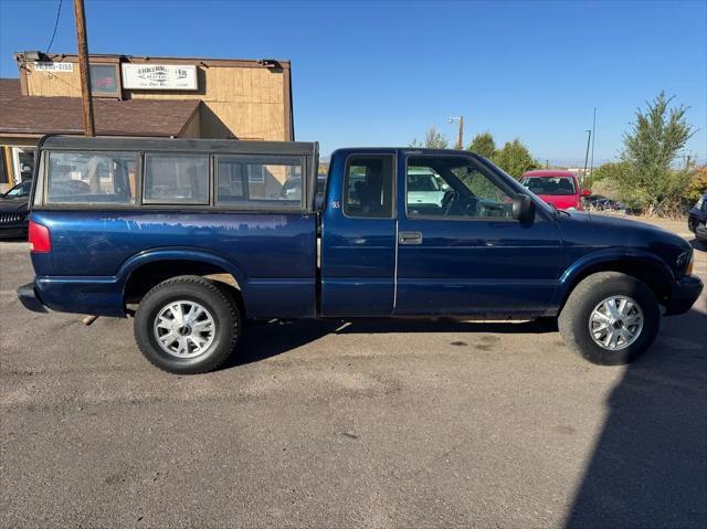 used 2003 GMC Sonoma car, priced at $5,400