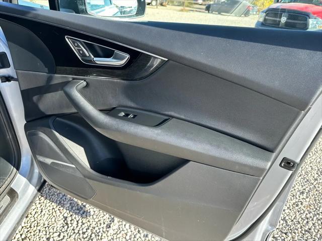 used 2019 Audi Q7 car, priced at $17,700