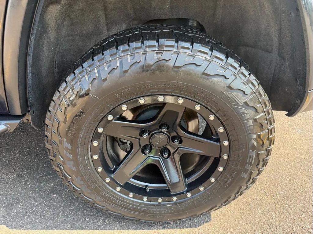 used 2015 Jeep Grand Cherokee car, priced at $11,995