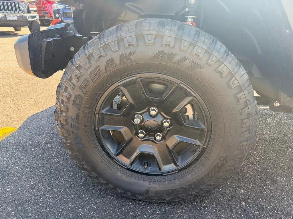 used 2022 Jeep Gladiator car, priced at $35,800