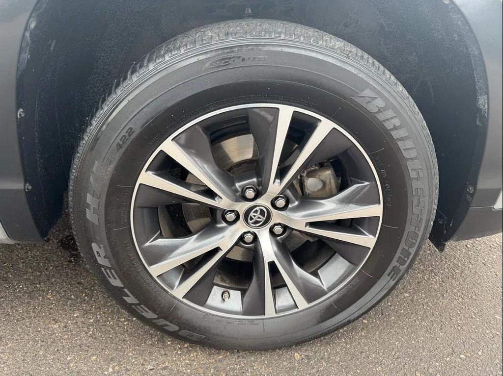 used 2018 Toyota Highlander car, priced at $20,998