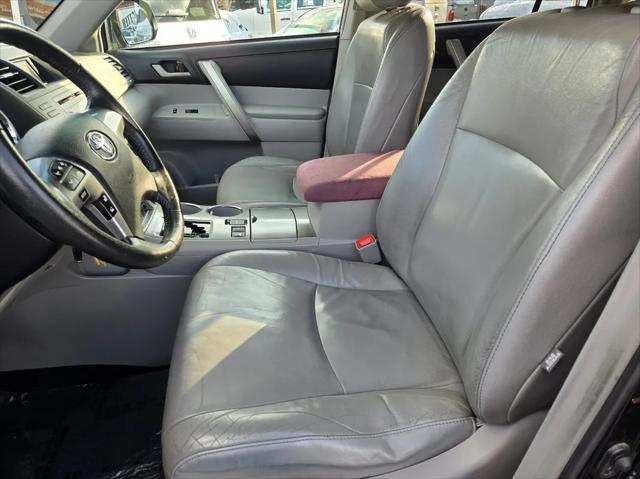 used 2011 Toyota Highlander car, priced at $13,750