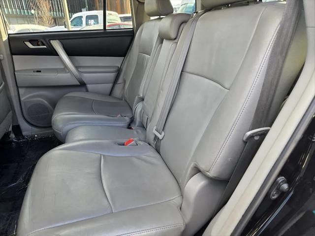 used 2011 Toyota Highlander car, priced at $13,750