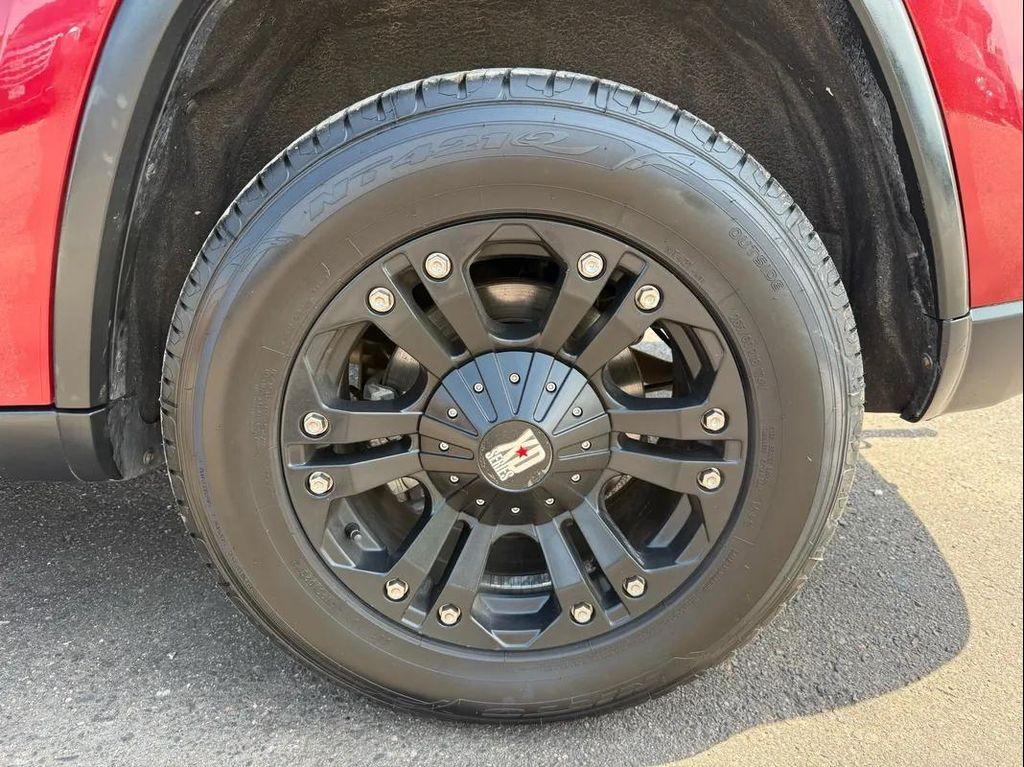 used 2012 Jeep Grand Cherokee car, priced at $12,995
