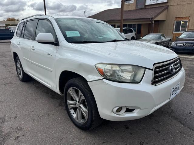 used 2008 Toyota Highlander car, priced at $10,900